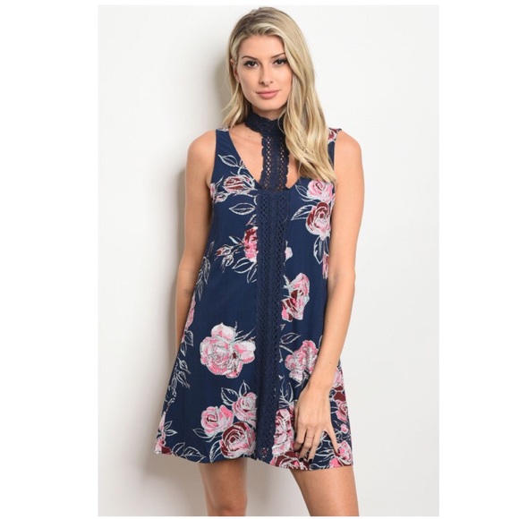 entro Dresses & Skirts - Navy Floral Choker Dress